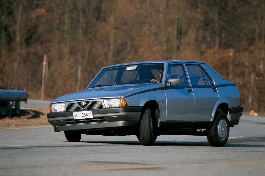  Alfa Romeo 75 1.8 (162B) 1985 года  (фото 1 из 1)